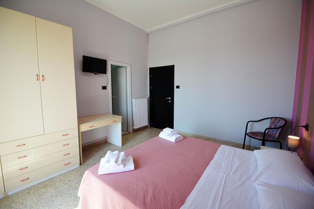 Hotel Bella Romagna Касал-Борсетти Экстерьер фото