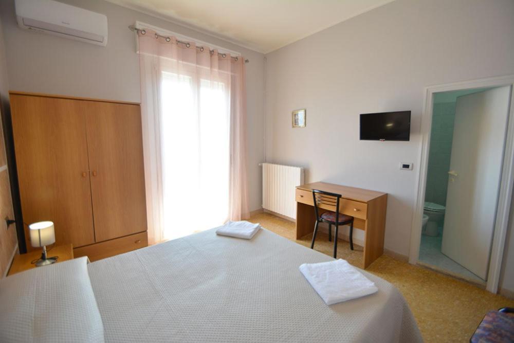 Hotel Bella Romagna Касал-Борсетти Экстерьер фото